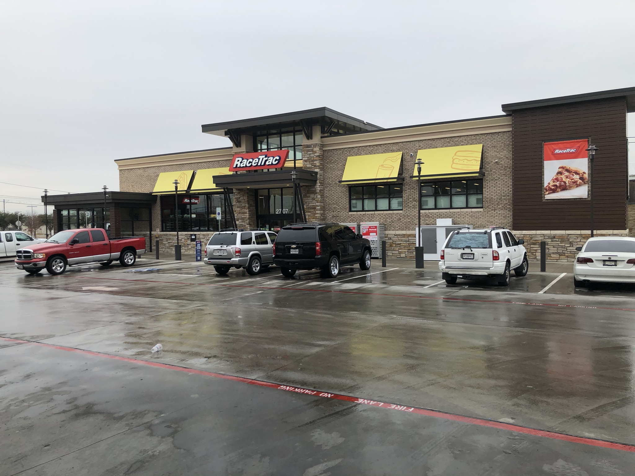 Available property at RaceTrac Store Exterior